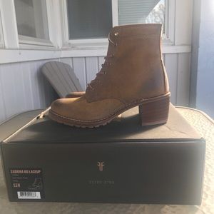 Frye Sabrina Lace Up Bootie